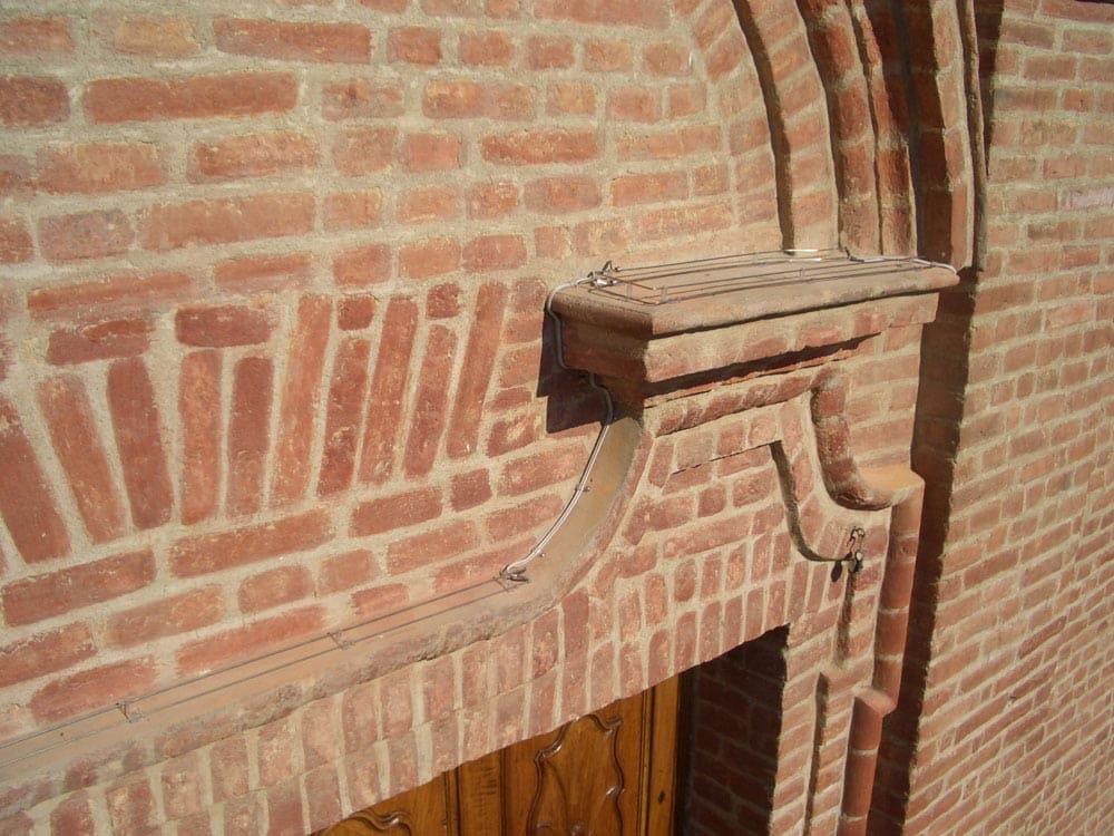 Linea elettrificata - Ecobirds® - Installatori Autorizzati Allontanamento Volatili