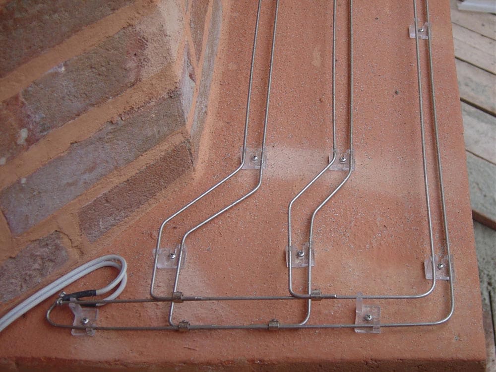 Linea elettrificata - Ecobirds® - Installatori Autorizzati Allontanamento Volatili