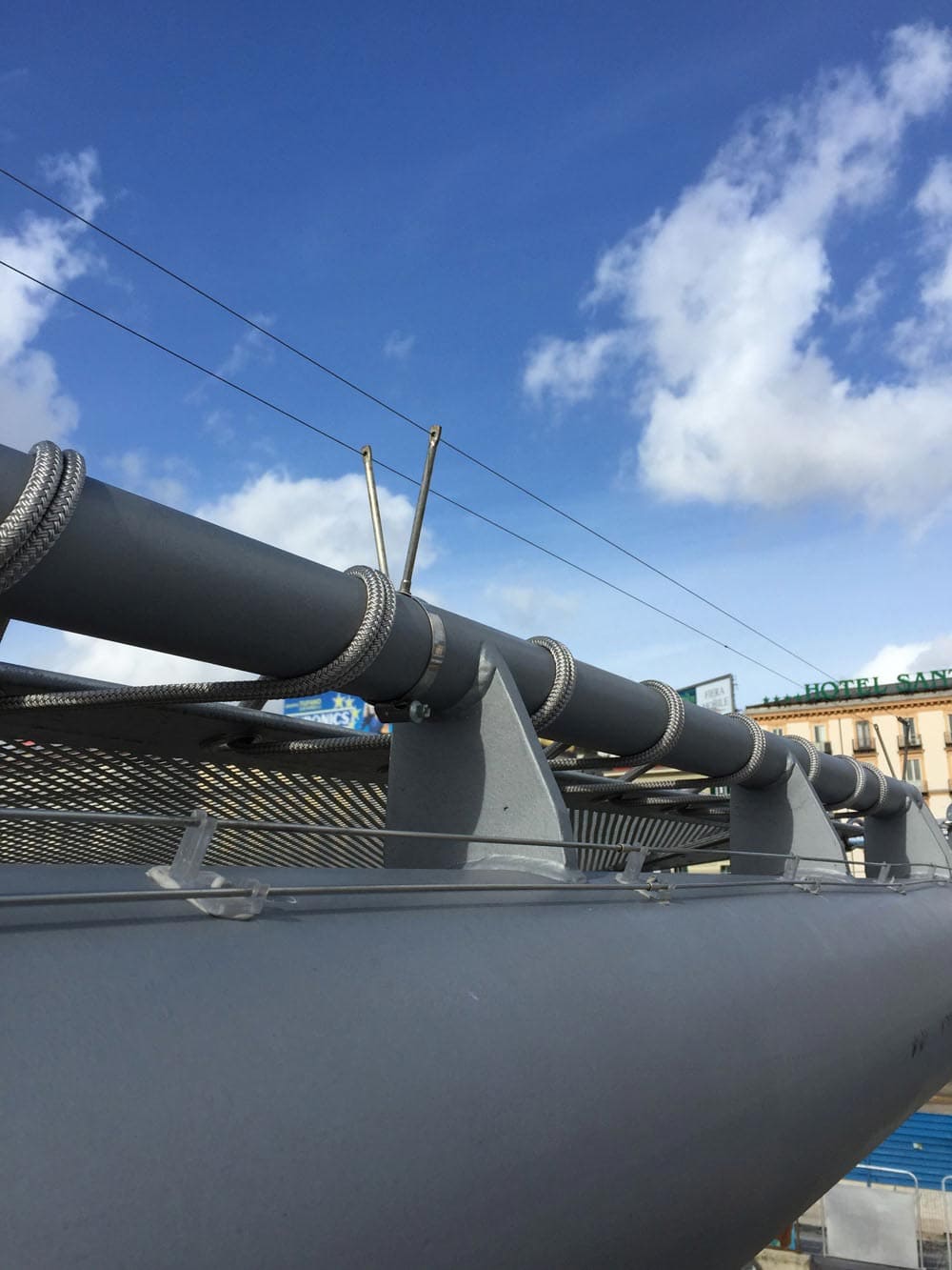 Linea elettrificata - Ecobirds® - Installatori Autorizzati Allontanamento Volatili